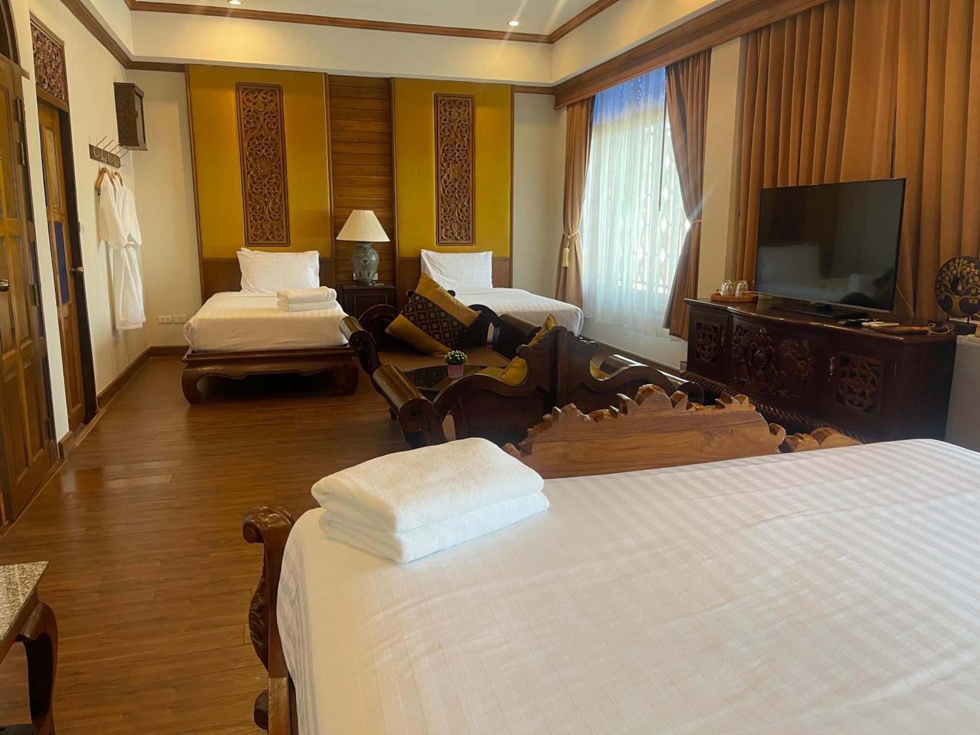 Pingviman Hotel Chiang Mai Exterior photo